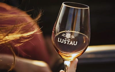 ‘The Drink of the Summer is an Icy-Cold Glass of Dry Sherry’ – WSJ
